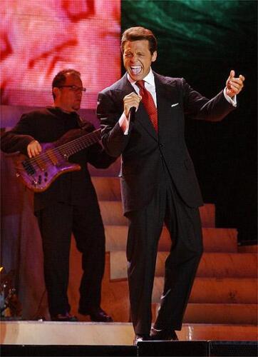 Luis Miguel, concierto en el Magico Gonzalez