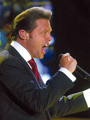 LUIS MIGUEL EL SALVADOR