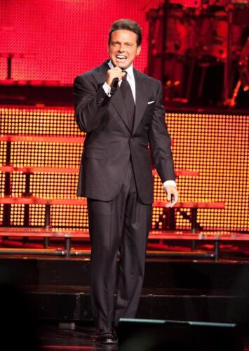 luis-miguel-las-vegas-2009 1