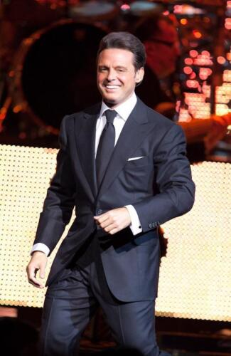 luis-miguel-las-vegas-2009 3