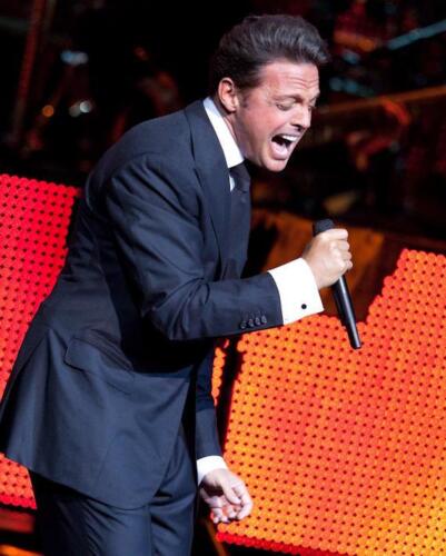 luis-miguel-las-vegas-2009 7