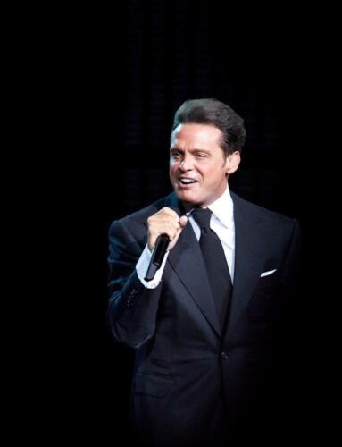 luis-miguel-las-vegas-2009 9